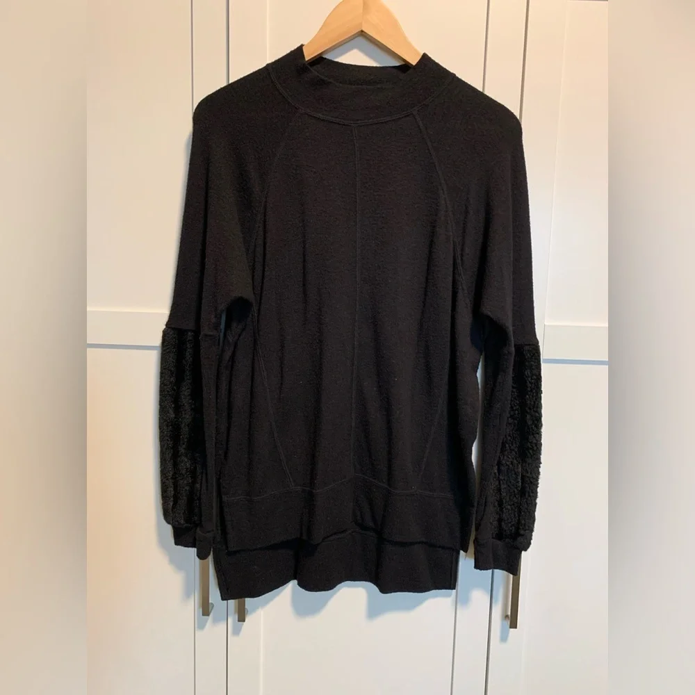 preloved black sweater - Picture 1 of 4